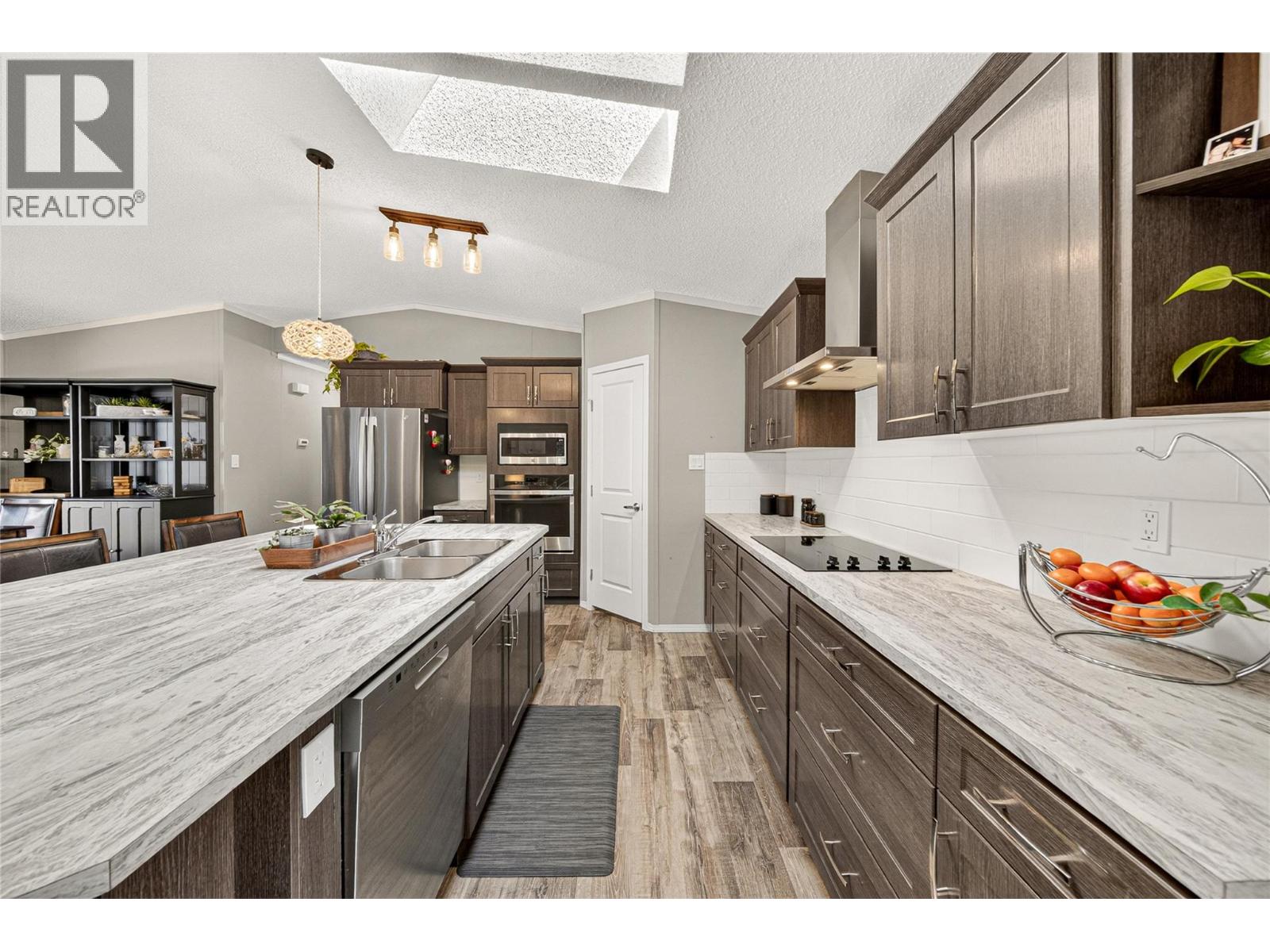 52 Darby Crescent, Elkford, British Columbia  V0B 1H0 - Photo 15 - 10380786