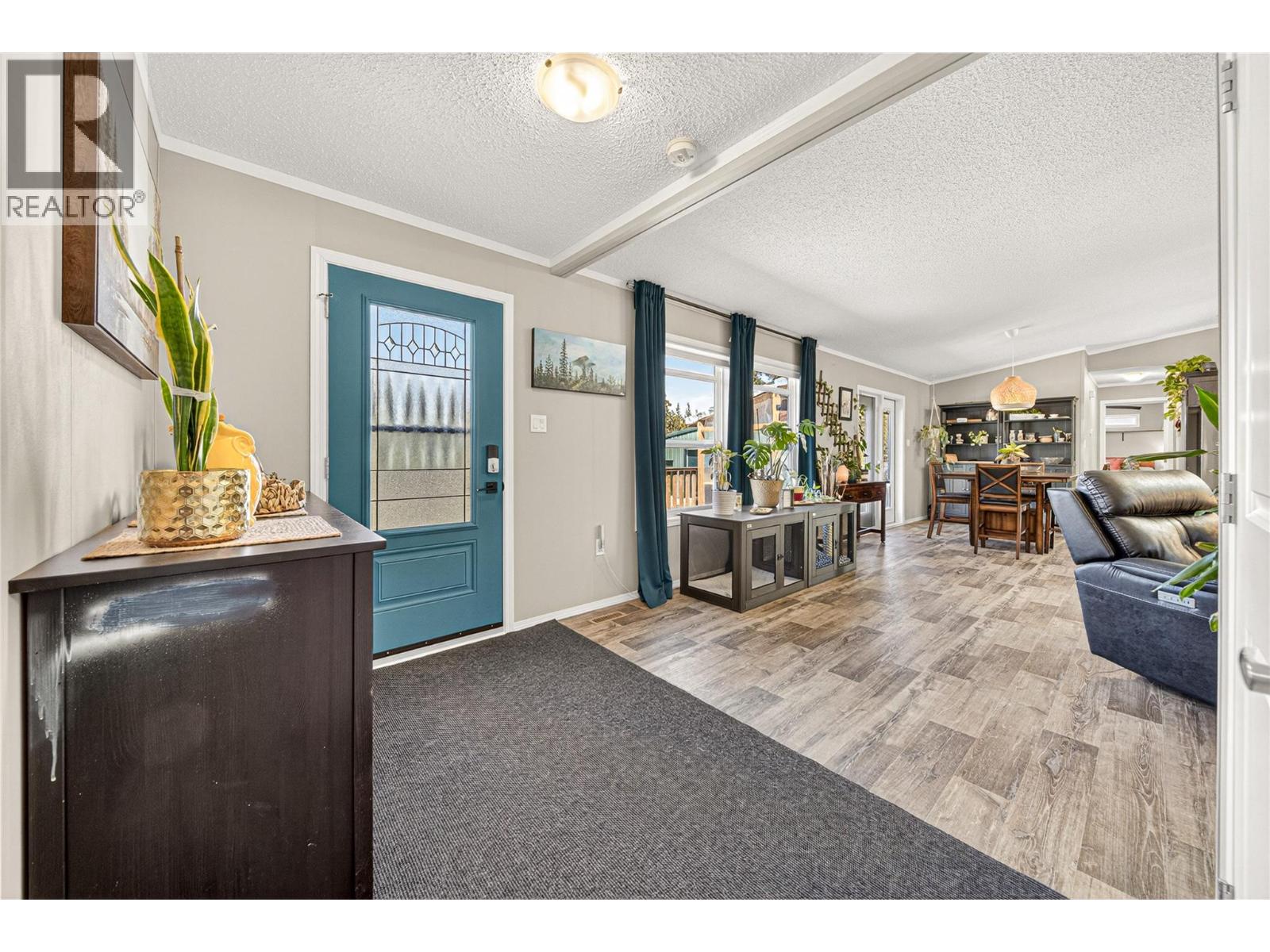 52 Darby Crescent, Elkford, British Columbia  V0B 1H0 - Photo 3 - 10380786