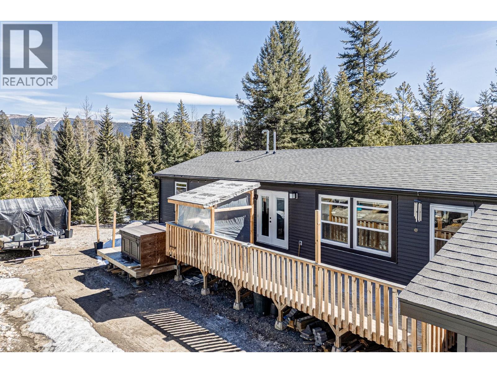 52 Darby Crescent, Elkford, British Columbia  V0B 1H0 - Photo 36 - 10380786