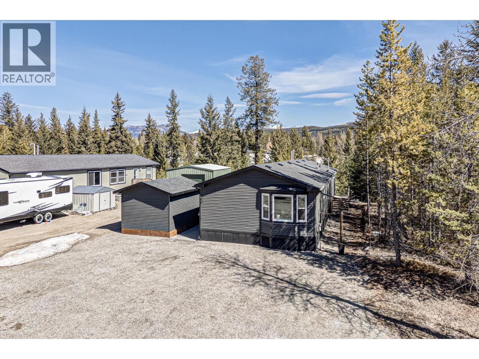 52 Darby Crescent, Elkford, British Columbia  V0B 1H0 - Photo 38 - 10380786