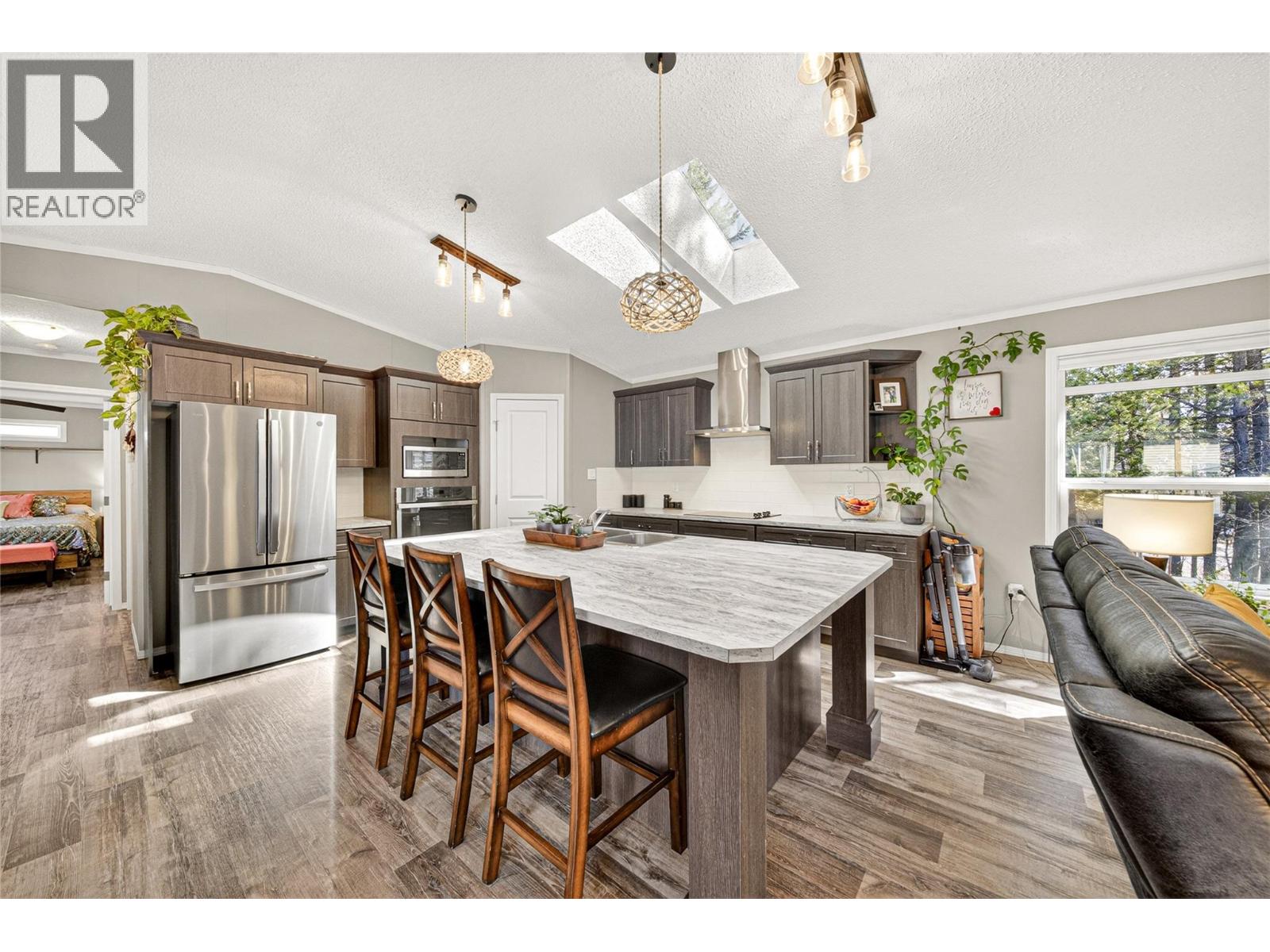 52 Darby Crescent, Elkford, British Columbia  V0B 1H0 - Photo 8 - 10380786