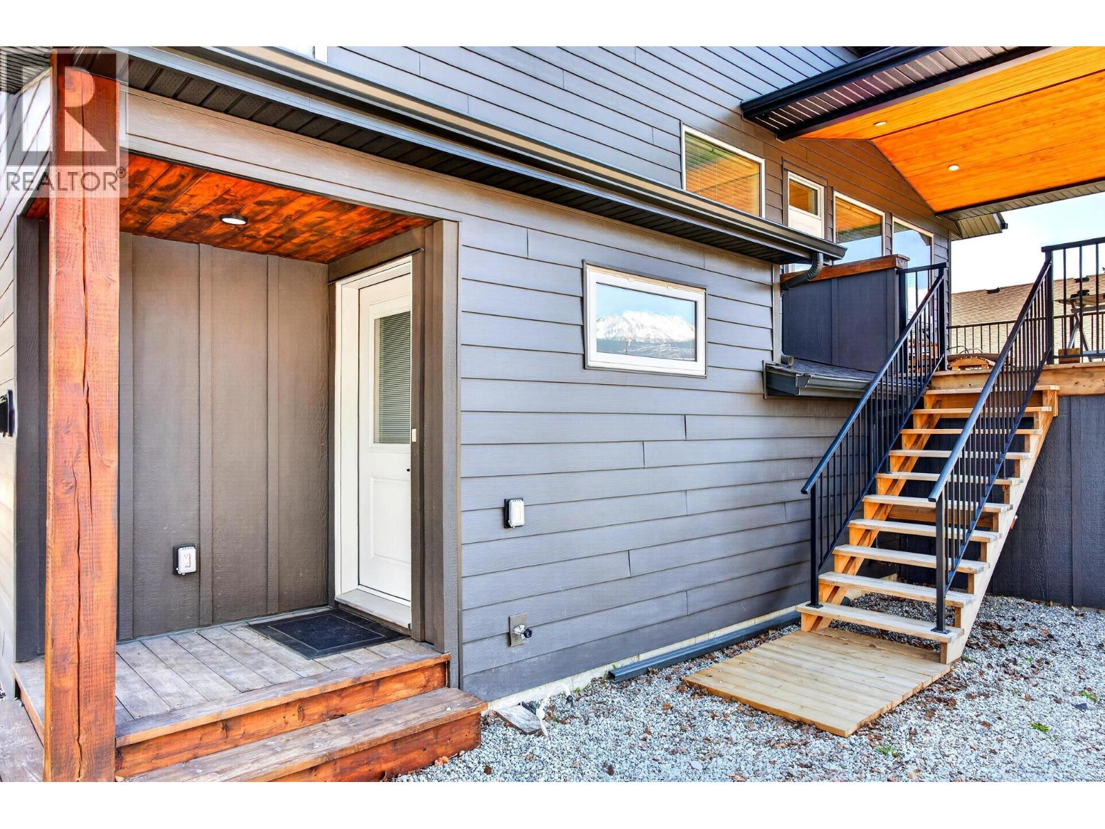 1542 Cedar Street, Golden, British Columbia  V0A 1H6 - Photo 24 - 10383136