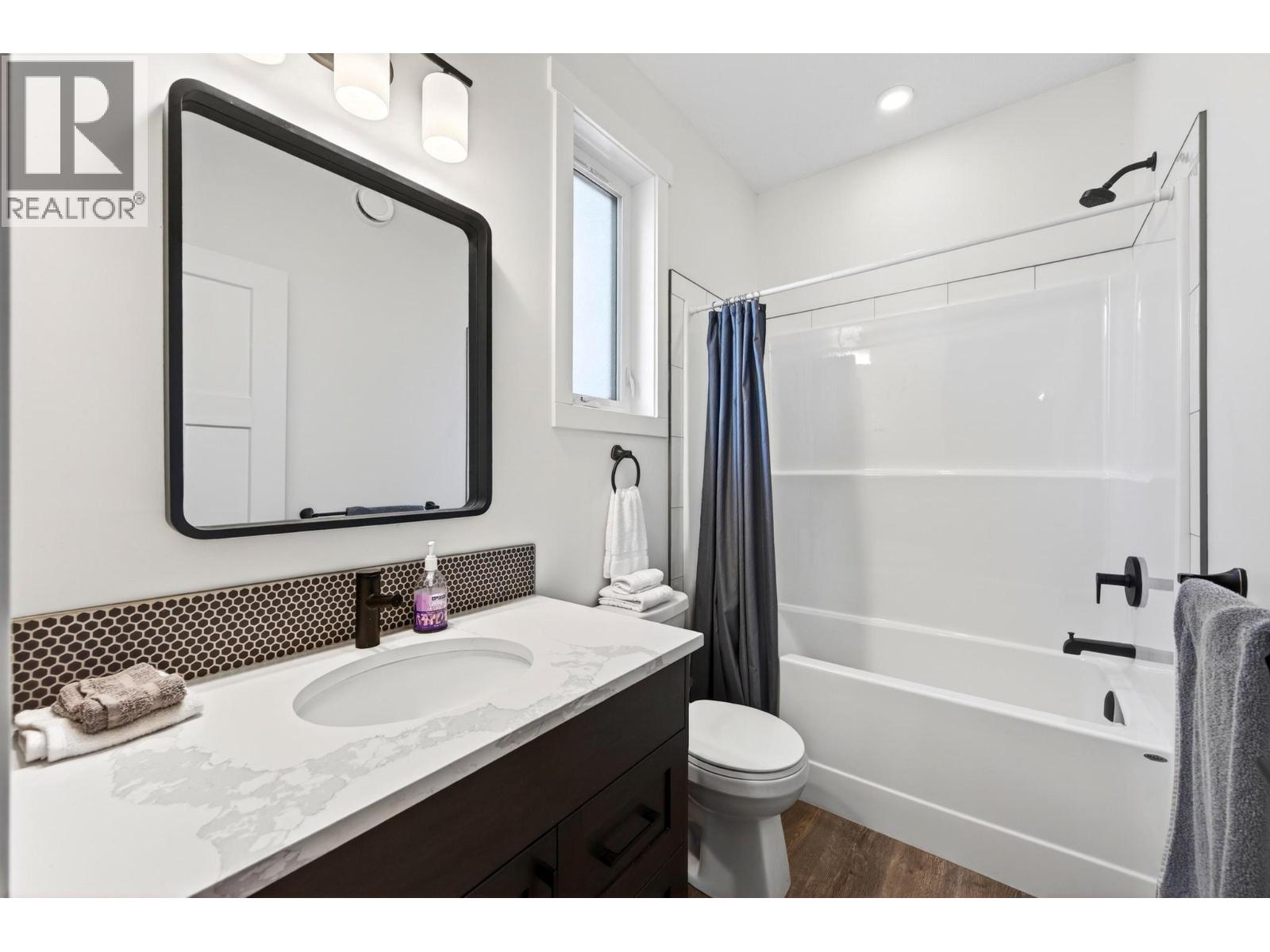 1542 Cedar Street, Golden, British Columbia  V0A 1H6 - Photo 47 - 10383136