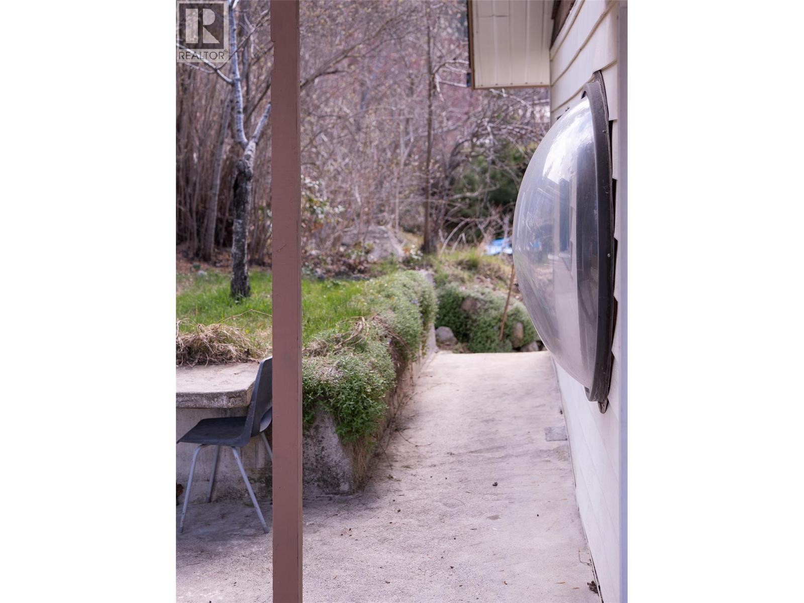 712 Ninth Street, Nelson, British Columbia  V1L 3B7 - Photo 17 - 10383129