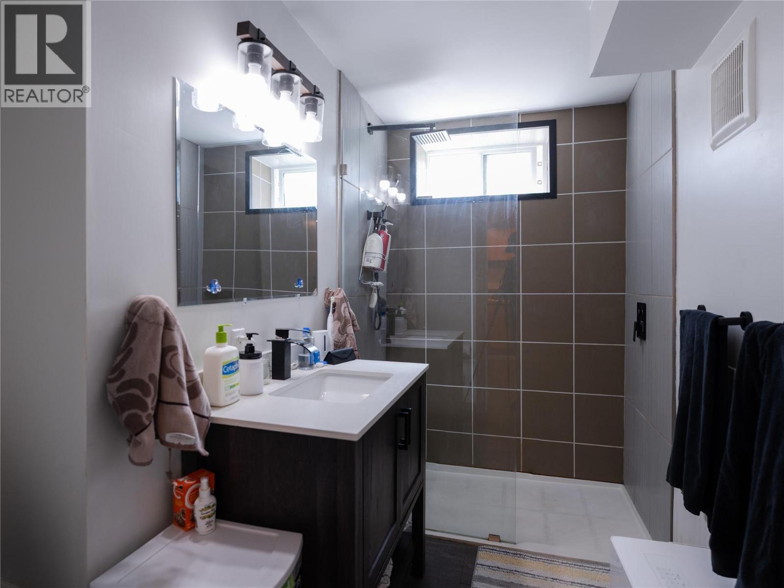 712 Ninth Street, Nelson, British Columbia  V1L 3B7 - Photo 45 - 10383129