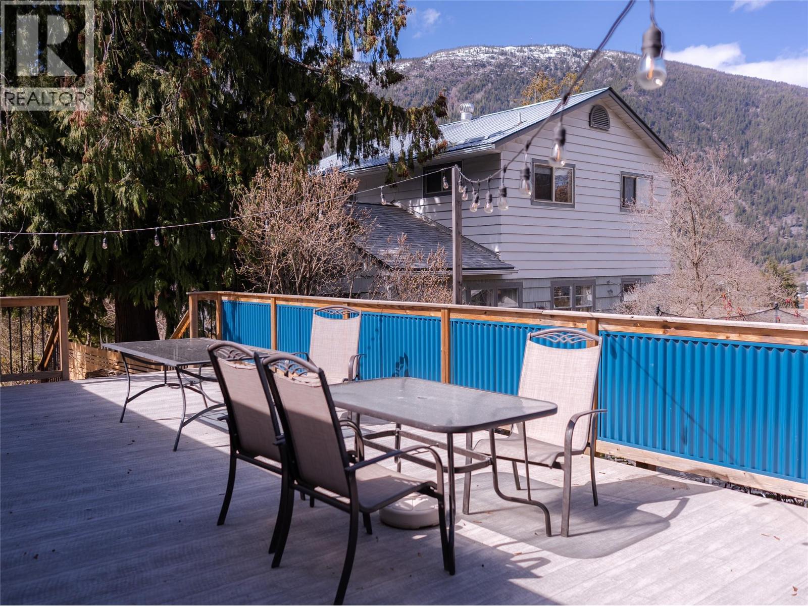 712 Ninth Street, Nelson, British Columbia  V1L 3B7 - Photo 5 - 10383129