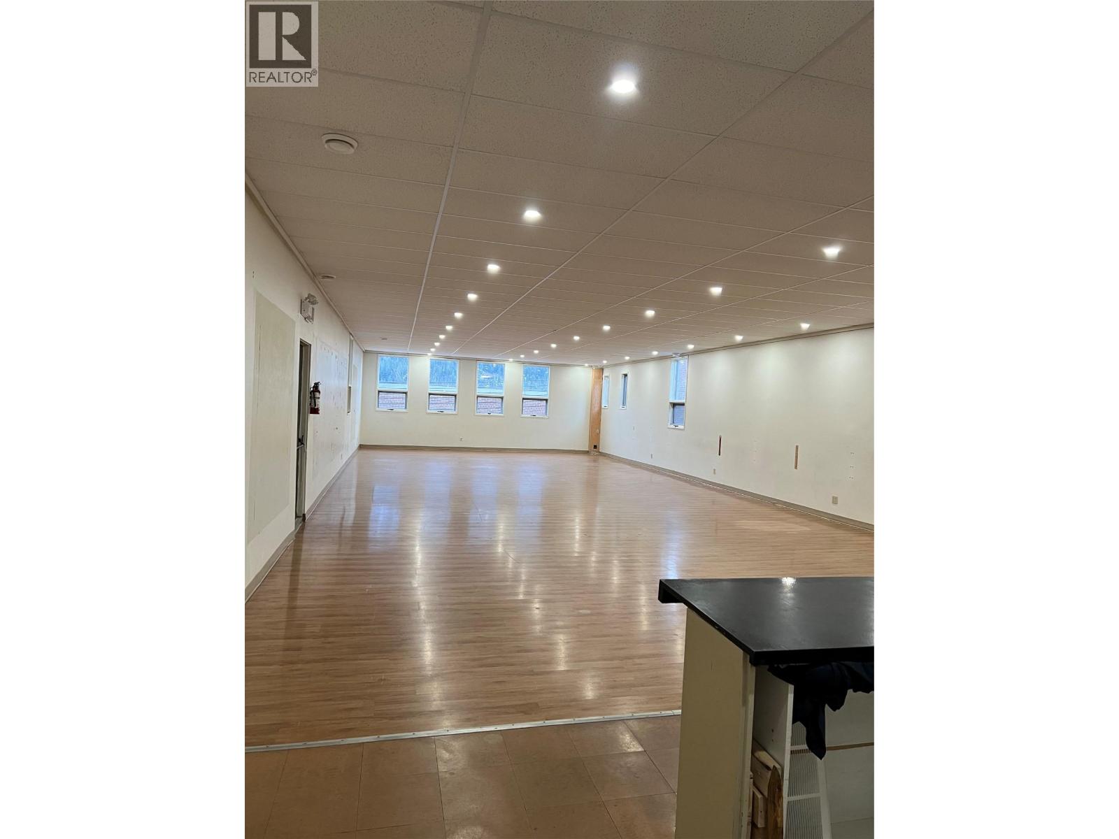 533 Baker Street Unit# Upper Bck, Nelson, British Columbia  V1L 4J1 - Photo 2 - 10382953