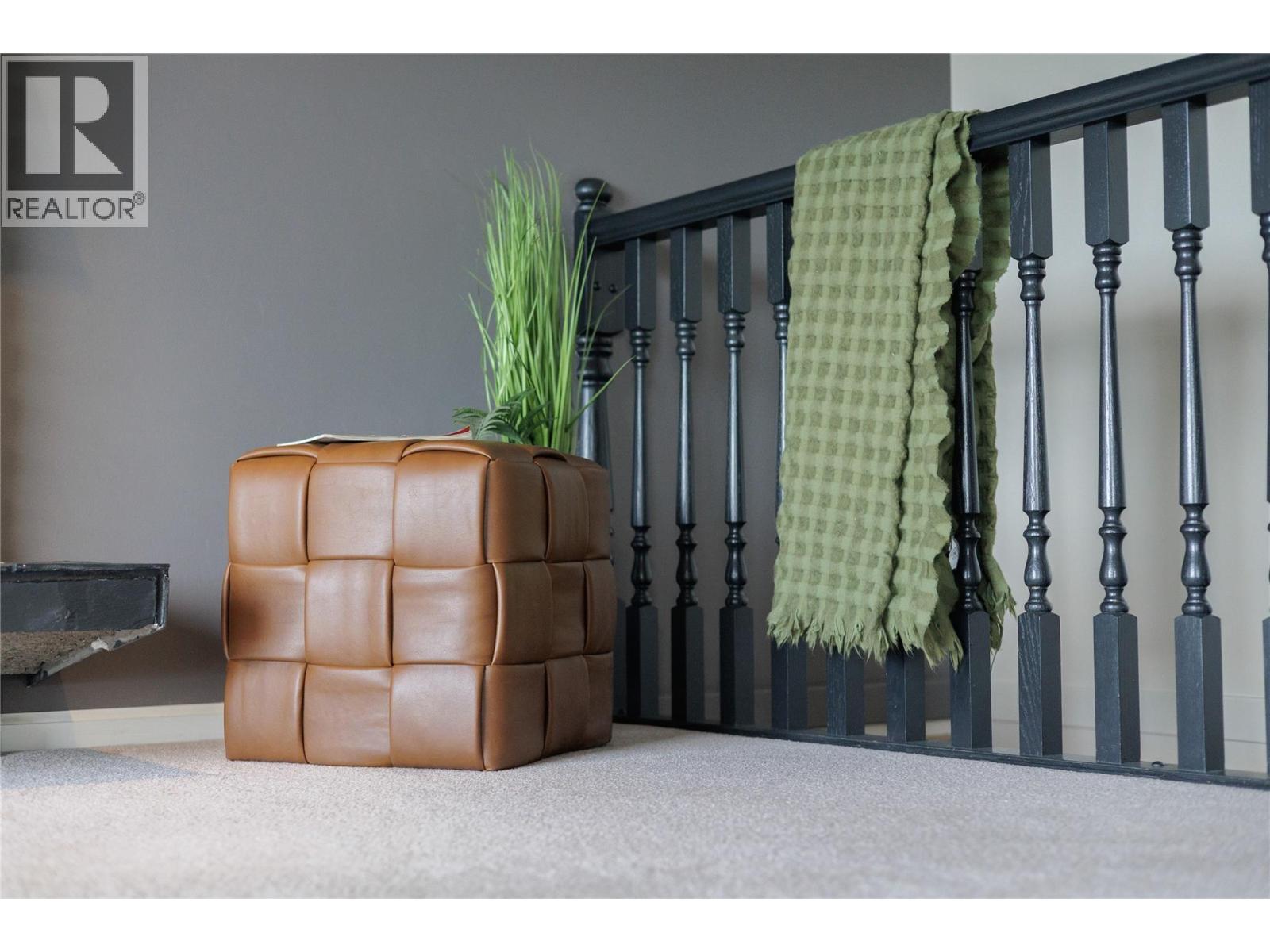 300 Gordonhorn Crescent, Kamloops, British Columbia  V2E 1G7 - Photo 12 - 10382914