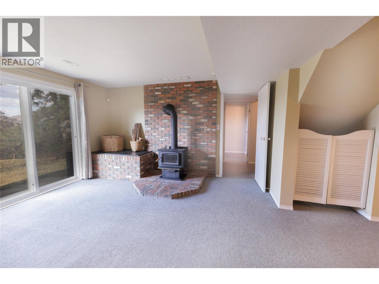 300 Gordonhorn Crescent, Kamloops, British Columbia  V2E 1G7 - Photo 32 - 10382914