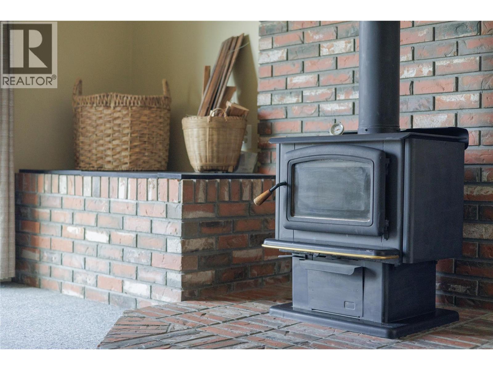 300 Gordonhorn Crescent, Kamloops, British Columbia  V2E 1G7 - Photo 33 - 10382914