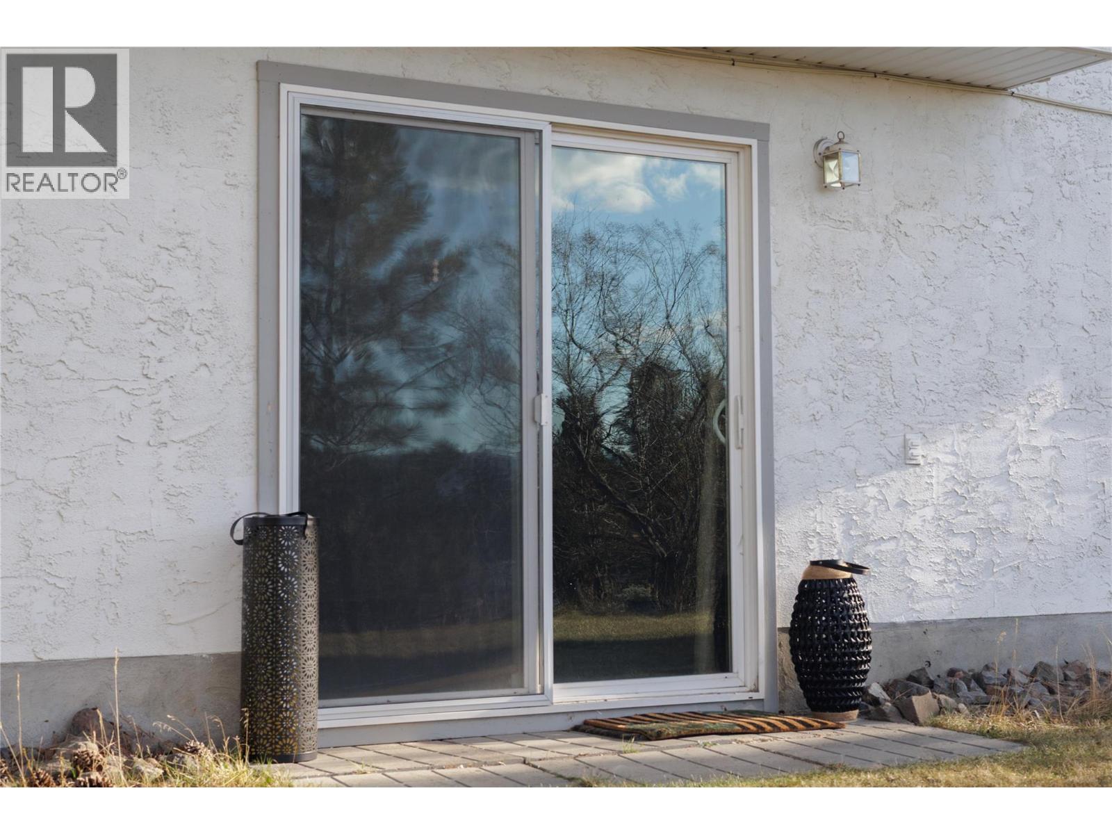 300 Gordonhorn Crescent, Kamloops, British Columbia  V2E 1G7 - Photo 52 - 10382914