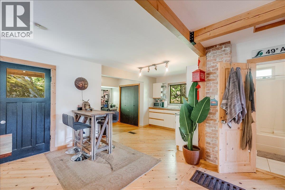 1835 Granite Road, Nelson, British Columbia  V1L 6T8 - Photo 12 - 10382111