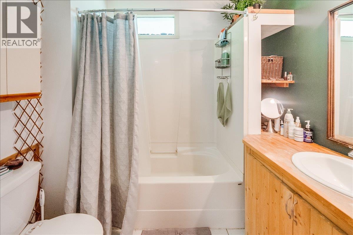 1835 Granite Road, Nelson, British Columbia  V1L 6T8 - Photo 19 - 10382111