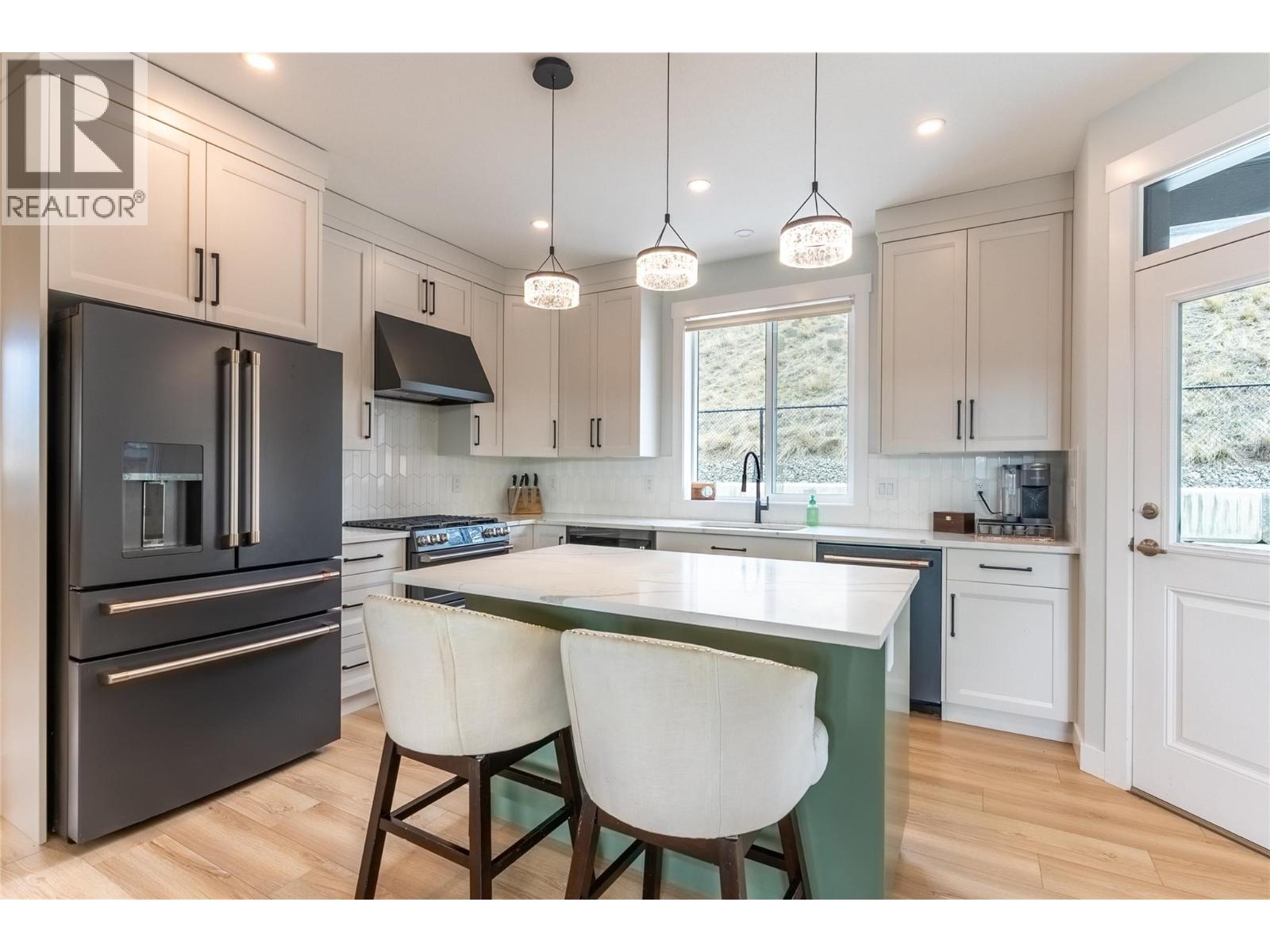 503 Poplar Drive, Logan Lake, British Columbia  V0K 1W0 - Photo 10 - 10381786