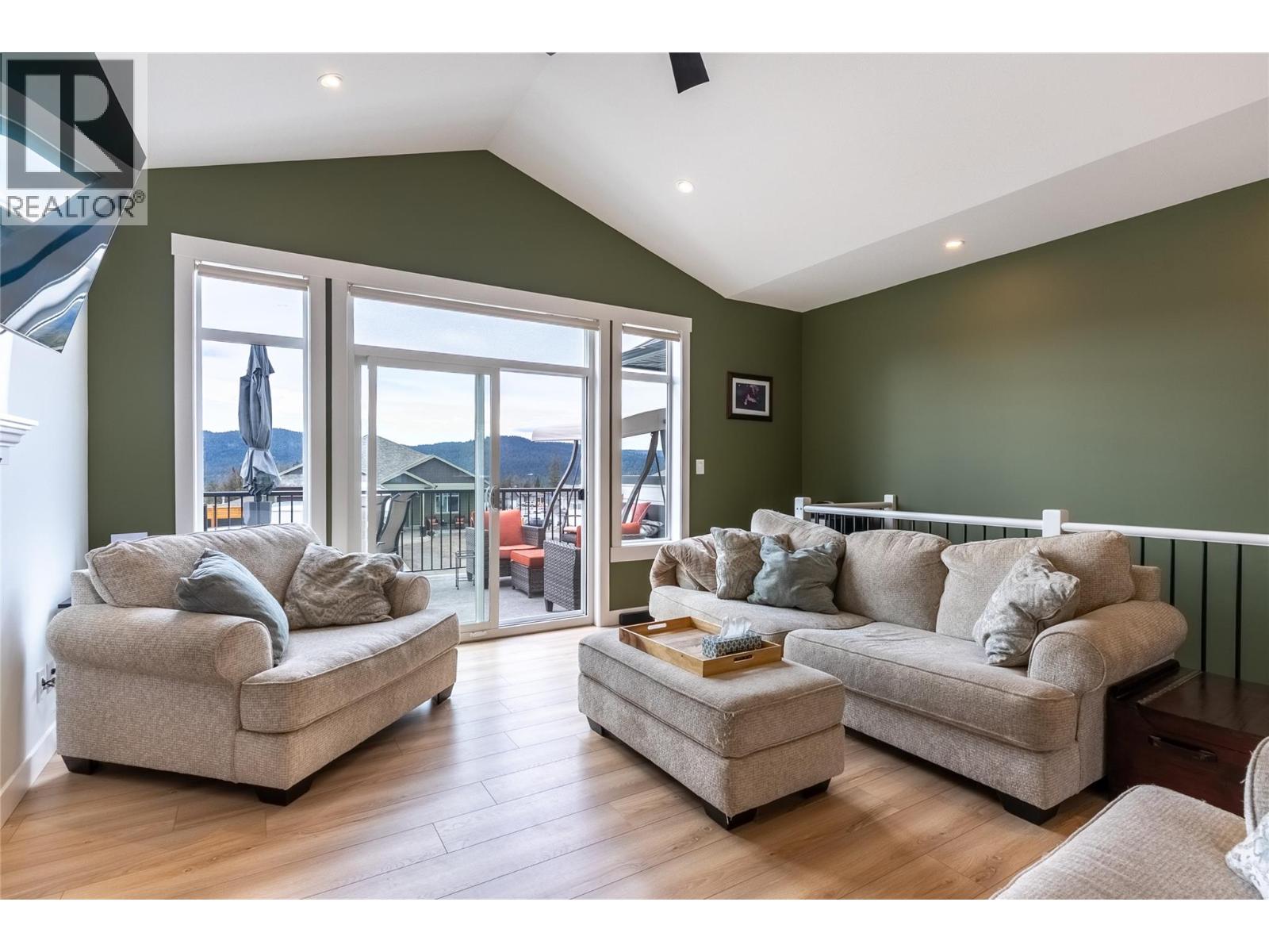 503 Poplar Drive, Logan Lake, British Columbia  V0K 1W0 - Photo 6 - 10381786