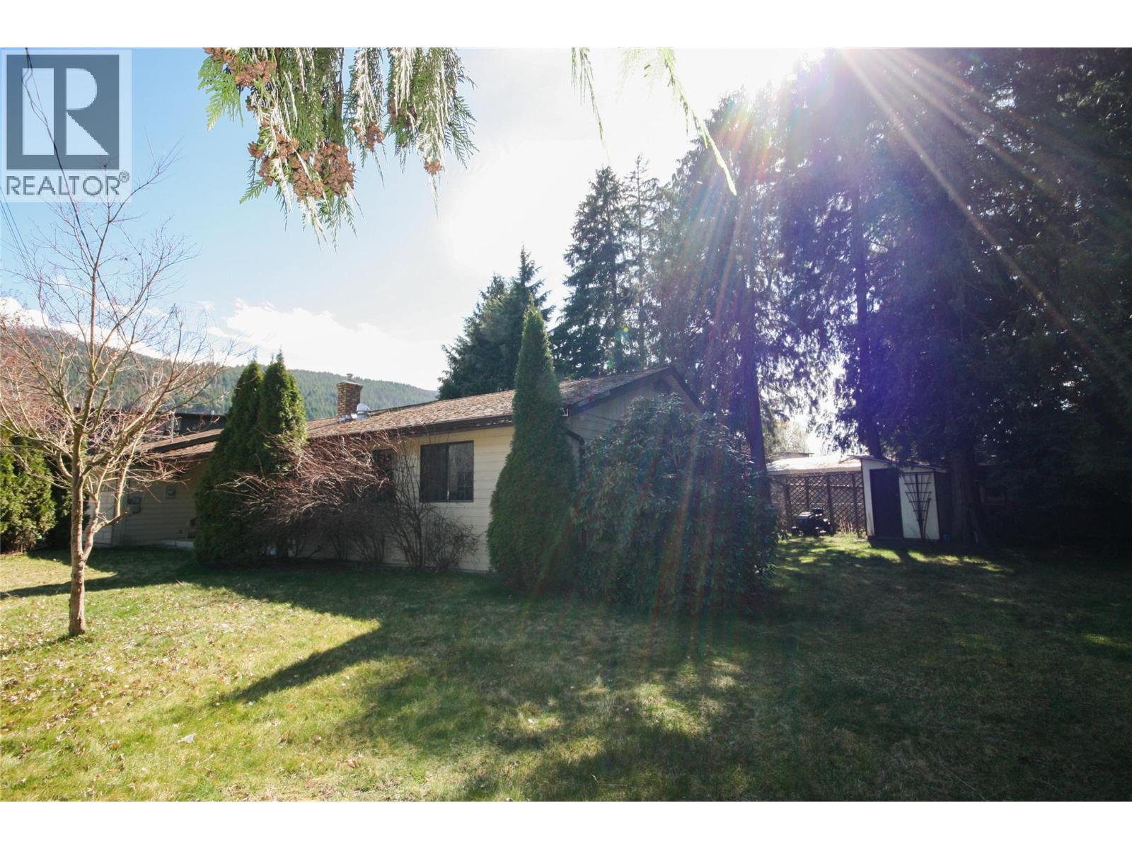 1402 Amhurst Road, Sicamous, British Columbia  V0E 2V0 - Photo 19 - 10382996