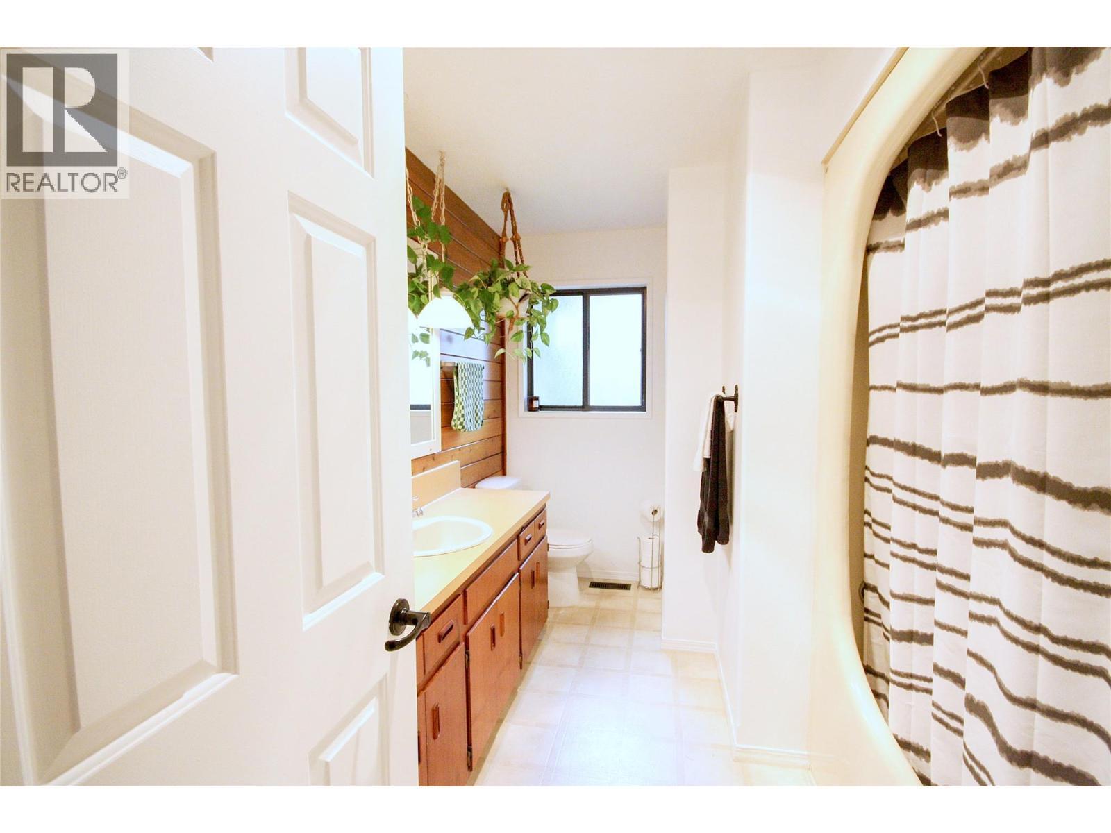 1402 Amhurst Road, Sicamous, British Columbia  V0E 2V0 - Photo 28 - 10382996