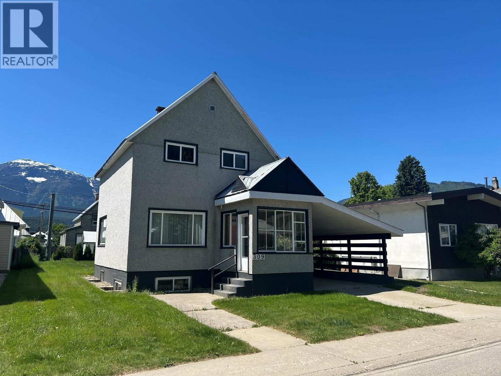 309 Third Street E, Revelstoke, British Columbia  V0E 2S0 - Photo 24 - 10382504