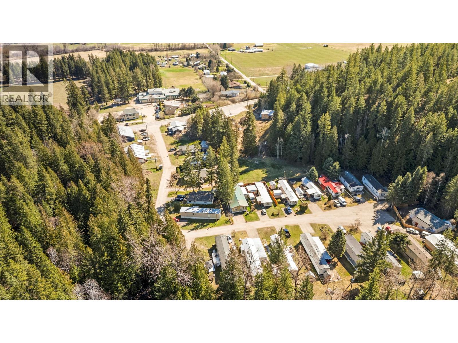 3063 Hornsberger Road Unit# 15, Salmon Arm, British Columbia  V1E 4R8 - Photo 4 - 10383117