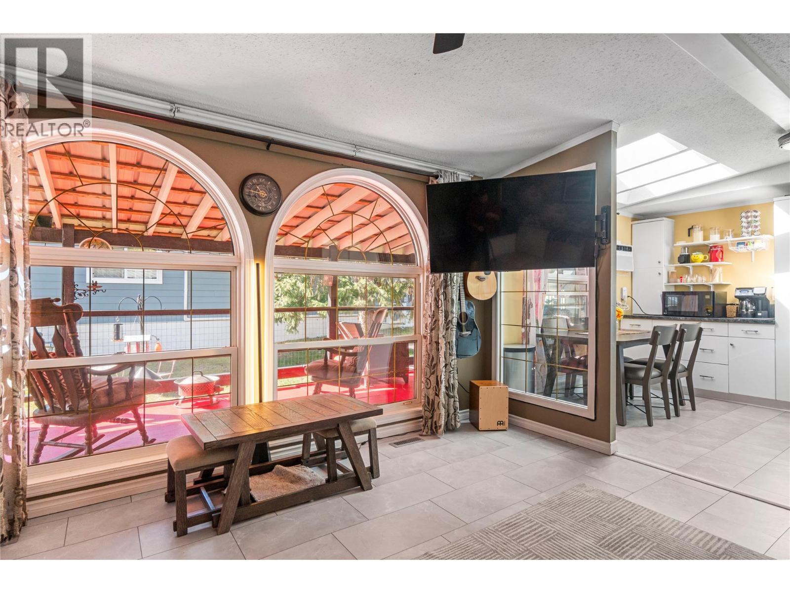 3063 Hornsberger Road Unit# 15, Salmon Arm, British Columbia  V1E 4R8 - Photo 8 - 10383117