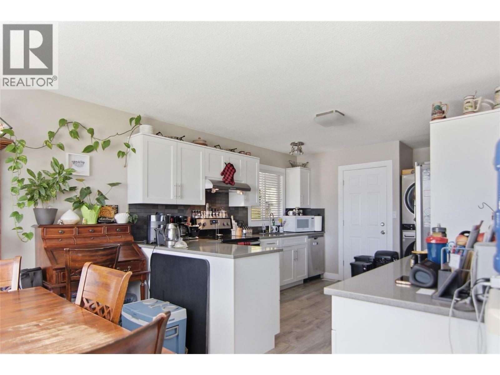 3014 Harwood Road, Lake Country, British Columbia  V4V 1M7 - Photo 10 - 10383137