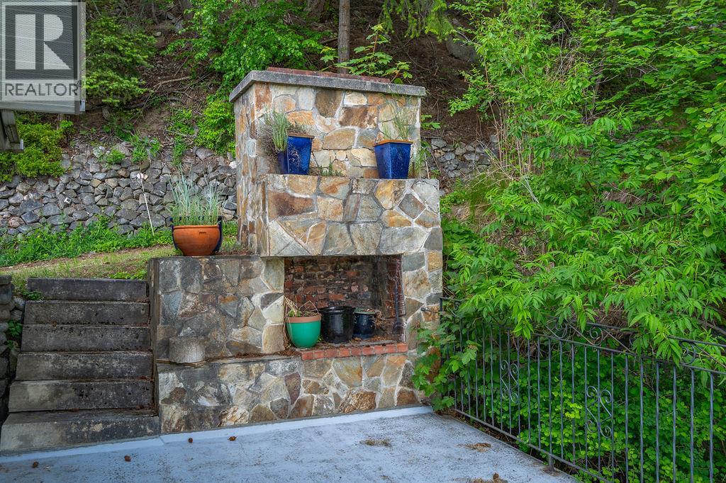 164 Johnstone Road, Nelson, British Columbia  V1L 6H9 - Photo 23 - 10382465