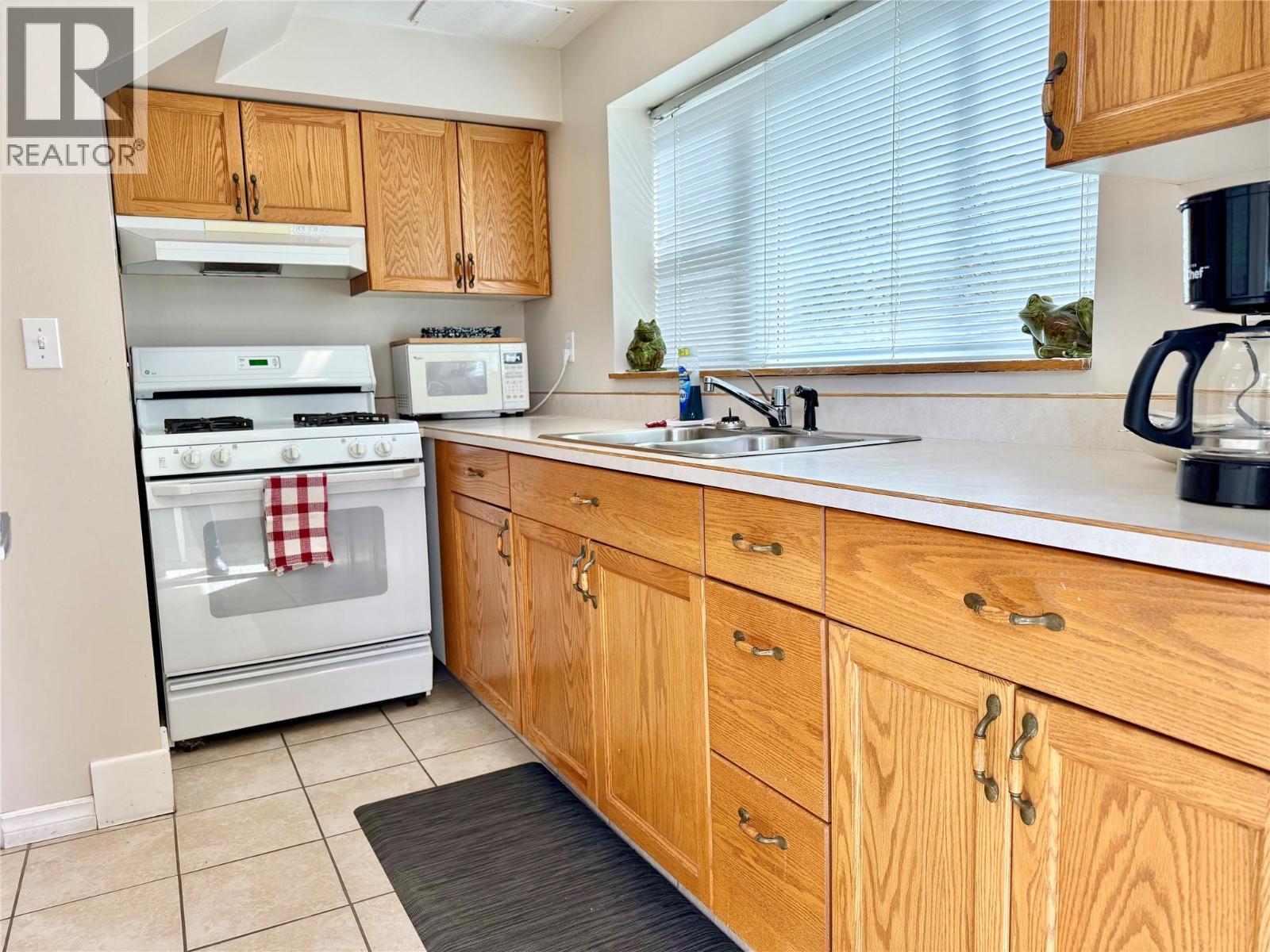 61 Kingsley Road, Christina Lake, British Columbia  V0H 1E2 - Photo 29 - 10382271