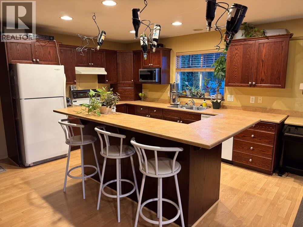 2145 Chilcotin Crescent, Kelowna, British Columbia  V1V 2N9 - Photo 4 - 10383205