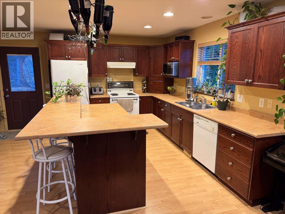 2145 Chilcotin Crescent, Kelowna, British Columbia  V1V 2N9 - Photo 5 - 10383205