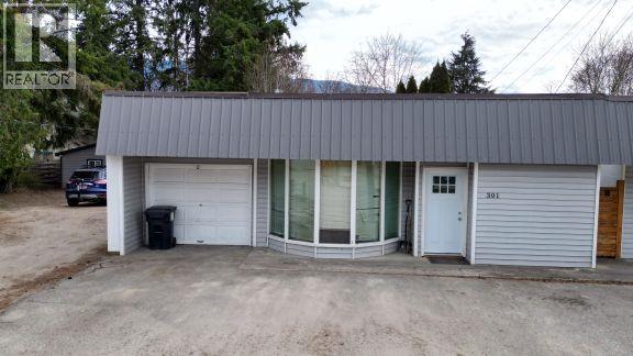 231 Finlayson Street, Sicamous, British Columbia  V0E 2V1 - Photo 6 - 10383153