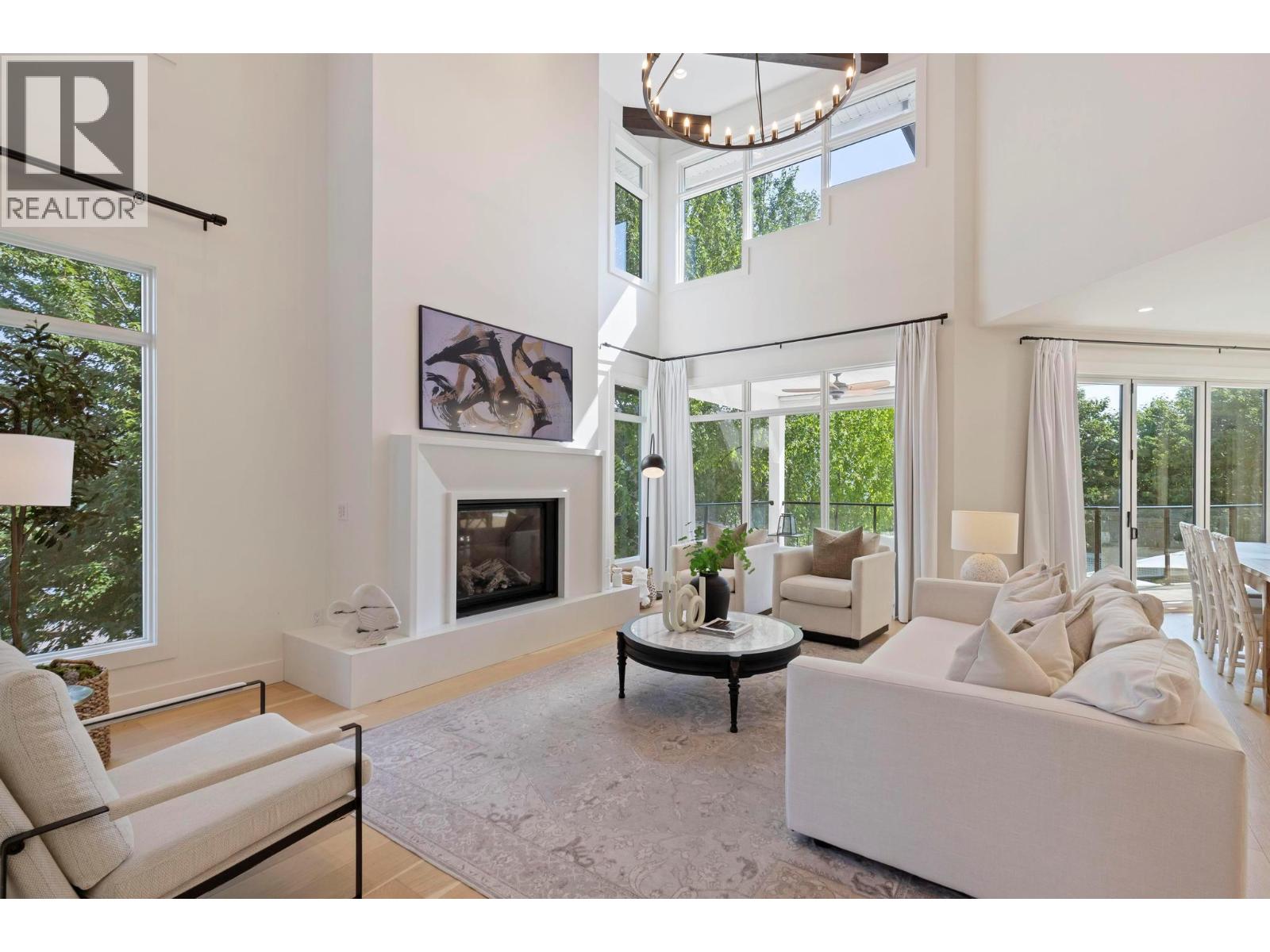 1743 Markham Court, Kelowna, British Columbia  V1V 2W1 - Photo 3 - 10383133