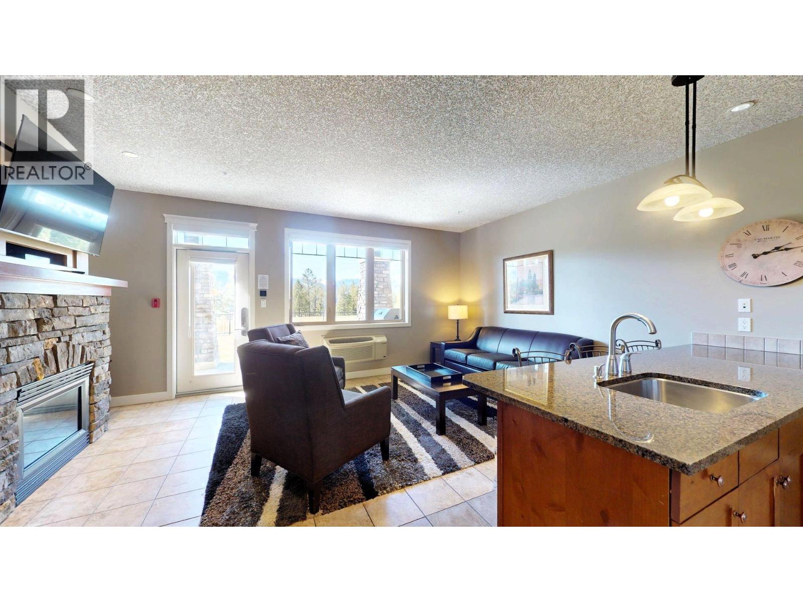 400 Bighorn Boulevard Unit# 413 B, Radium Hot Springs, British Columbia  V0A 1M0 - Photo 3 - 10383091