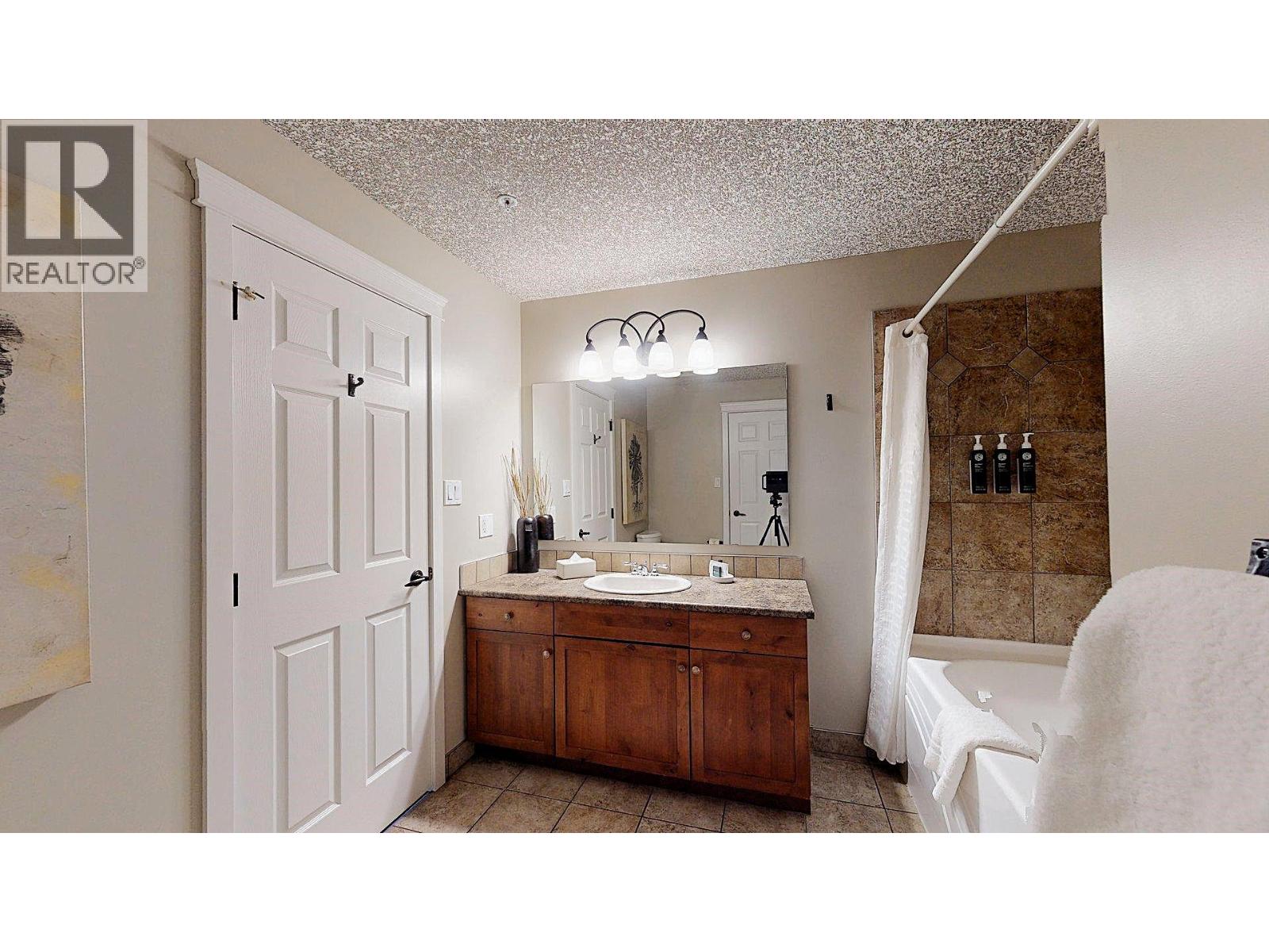 400 Bighorn Boulevard Unit# 413 B, Radium Hot Springs, British Columbia  V0A 1M0 - Photo 58 - 10383091