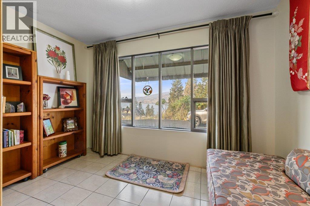 2245 Bennett Road, Kelowna, British Columbia  V1V 2N3 - Photo 28 - 10382477