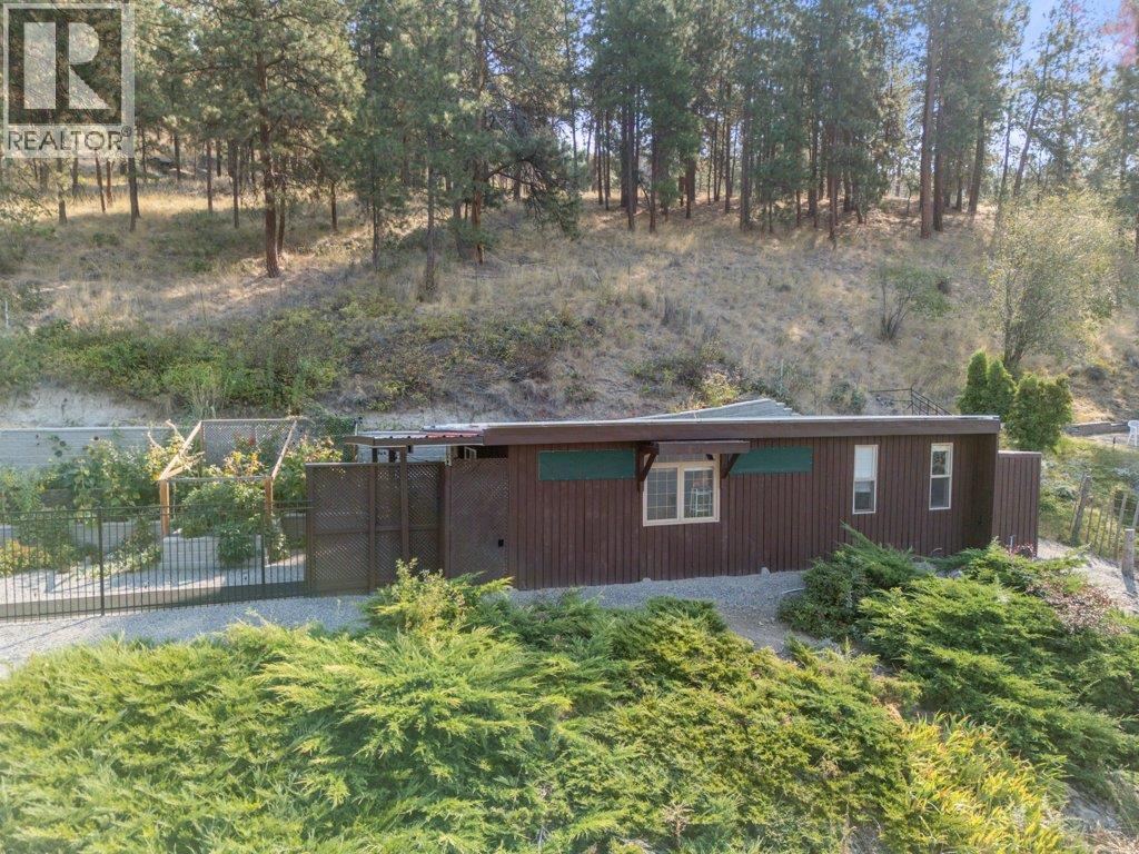 2245 Bennett Road, Kelowna, British Columbia  V1V 2N3 - Photo 41 - 10382477