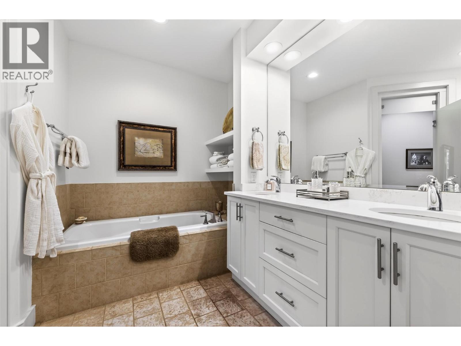 101 Falcon Point Way Unit# 4, Vernon, British Columbia  V1H 1V4 - Photo 15 - 10383039