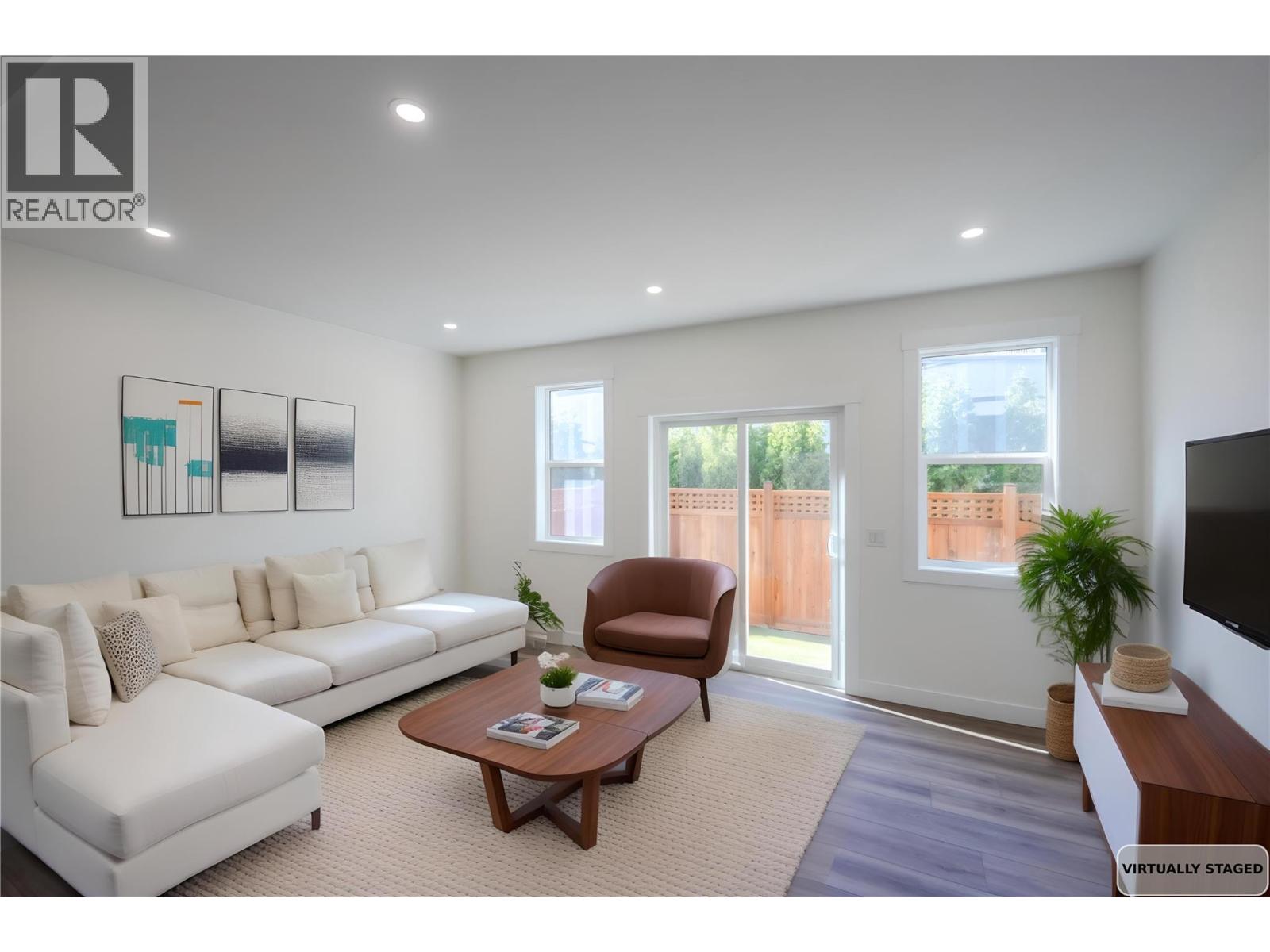 11612 Victoria Road S Unit# 101, Summerland, British Columbia  V0H 1Z2 - Photo 2 - 10383200