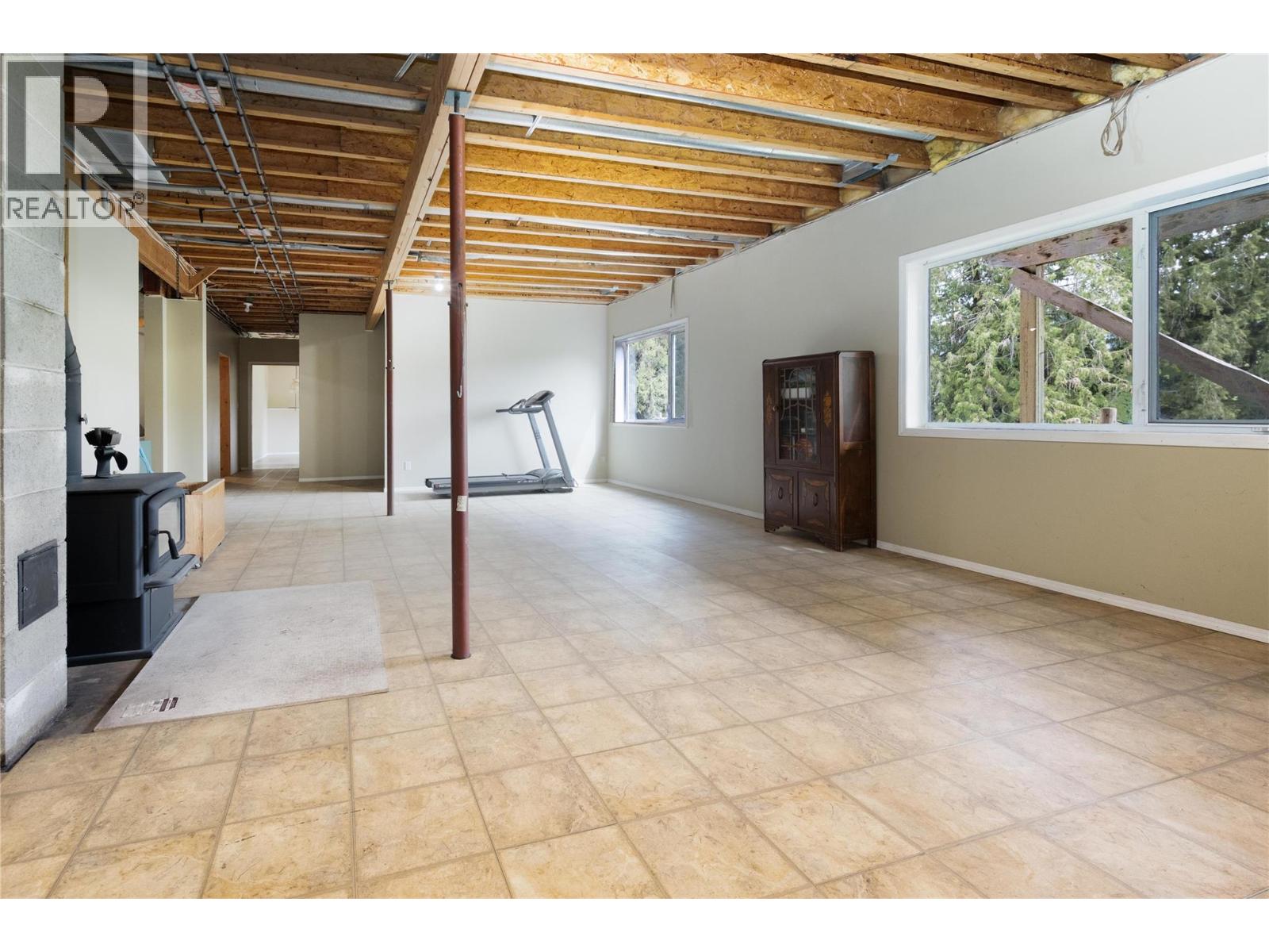 2240 97b Highway Se, Salmon Arm, British Columbia  V1E 1X6 - Photo 22 - 10383088