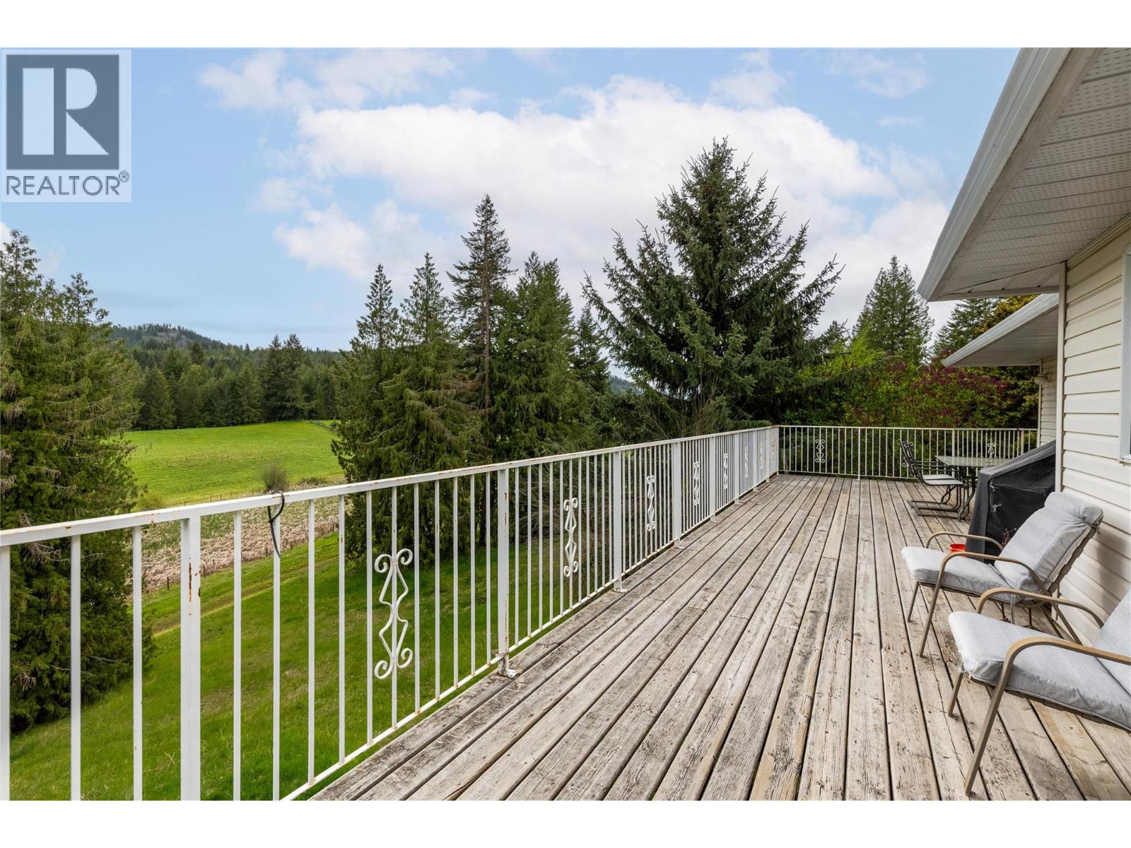 2240 97b Highway Se, Salmon Arm, British Columbia  V1E 1X6 - Photo 27 - 10383088