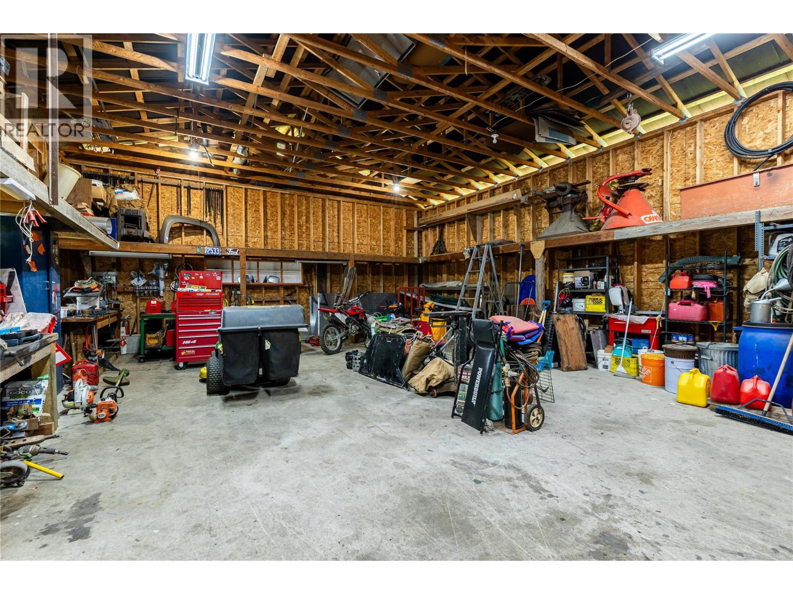 2240 97b Highway Se, Salmon Arm, British Columbia  V1E 1X6 - Photo 31 - 10383088