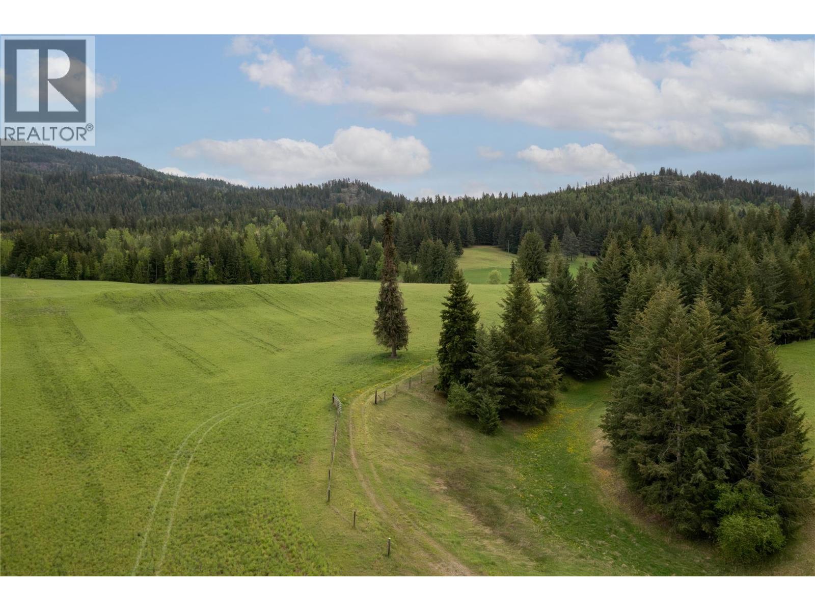 2240 97b Highway Se, Salmon Arm, British Columbia  V1E 1X6 - Photo 38 - 10383088