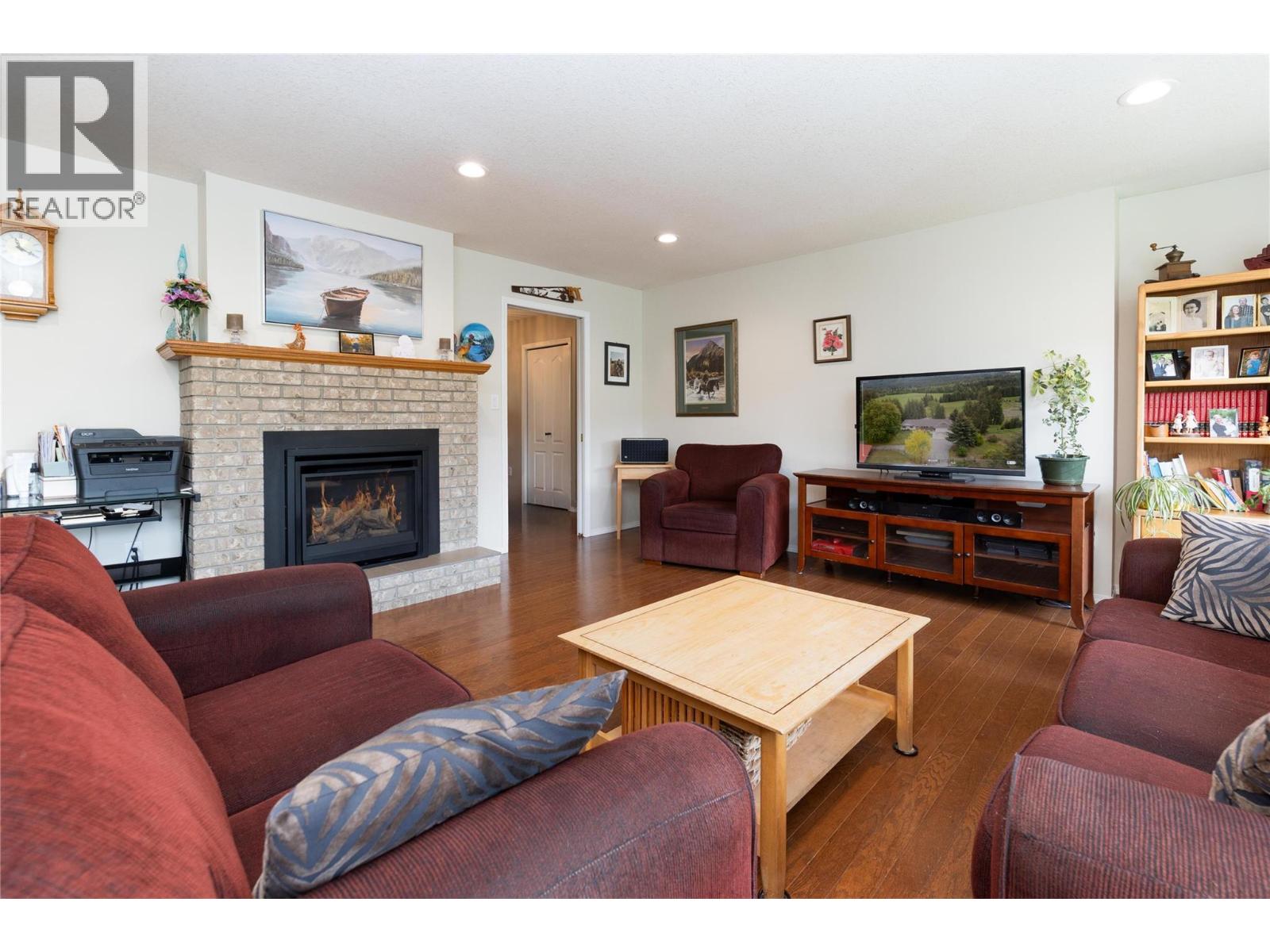 2240 97b Highway Se, Salmon Arm, British Columbia  V1E 1X6 - Photo 8 - 10383088