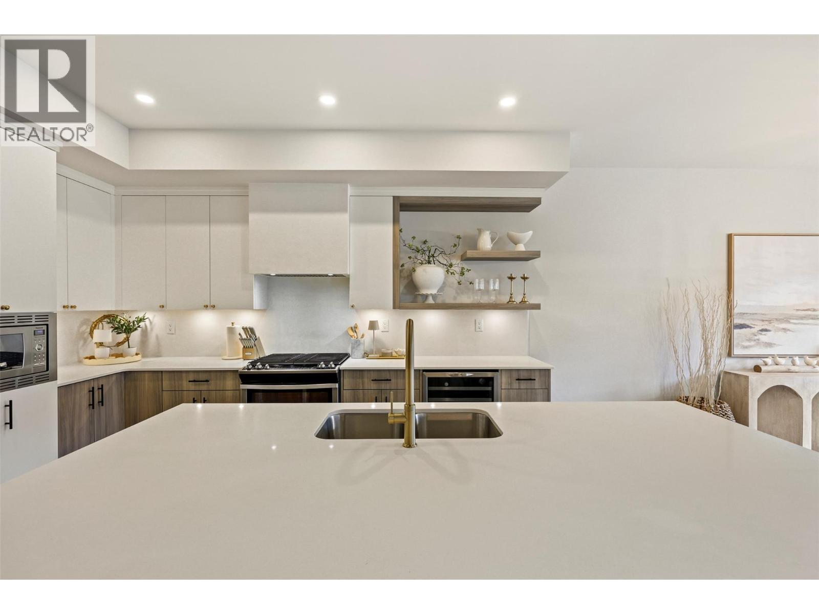 260 Rue Cheval Noir Estates Unit# 2, Kamloops, British Columbia  V1S 0B3 - Photo 8 - 10382957