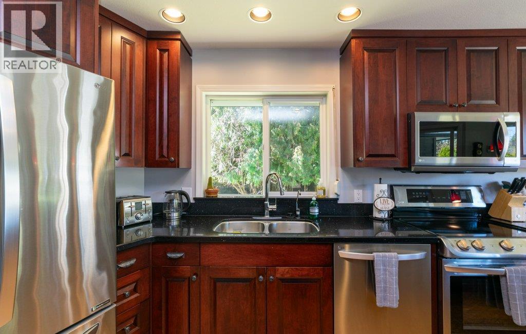 3789 Zinck Road, Scotch Creek, British Columbia  V0E 1M5 - Photo 22 - 10383098