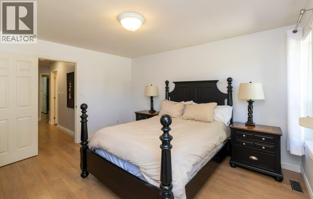 3789 Zinck Road, Scotch Creek, British Columbia  V0E 1M5 - Photo 28 - 10383098