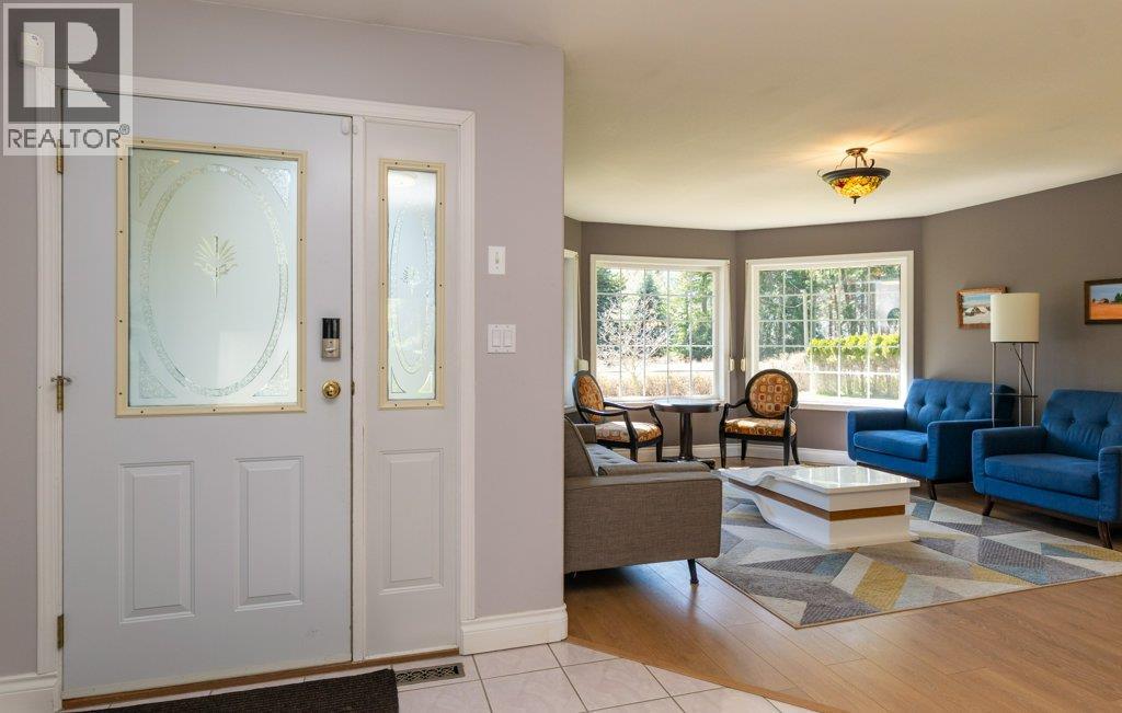 3789 Zinck Road, Scotch Creek, British Columbia  V0E 1M5 - Photo 3 - 10383098