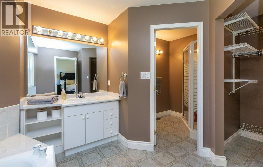 3789 Zinck Road, Scotch Creek, British Columbia  V0E 1M5 - Photo 31 - 10383098