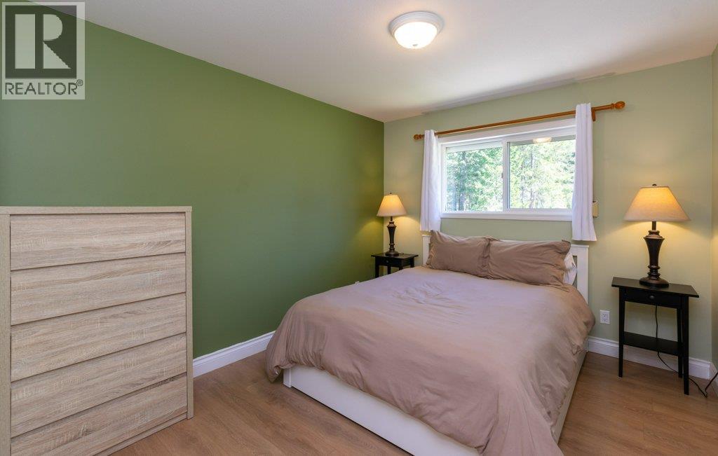 3789 Zinck Road, Scotch Creek, British Columbia  V0E 1M5 - Photo 33 - 10383098