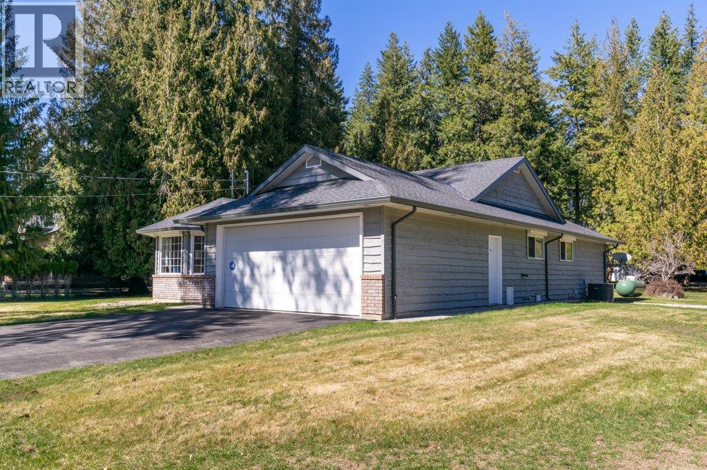 3789 Zinck Road, Scotch Creek, British Columbia  V0E 1M5 - Photo 77 - 10383098