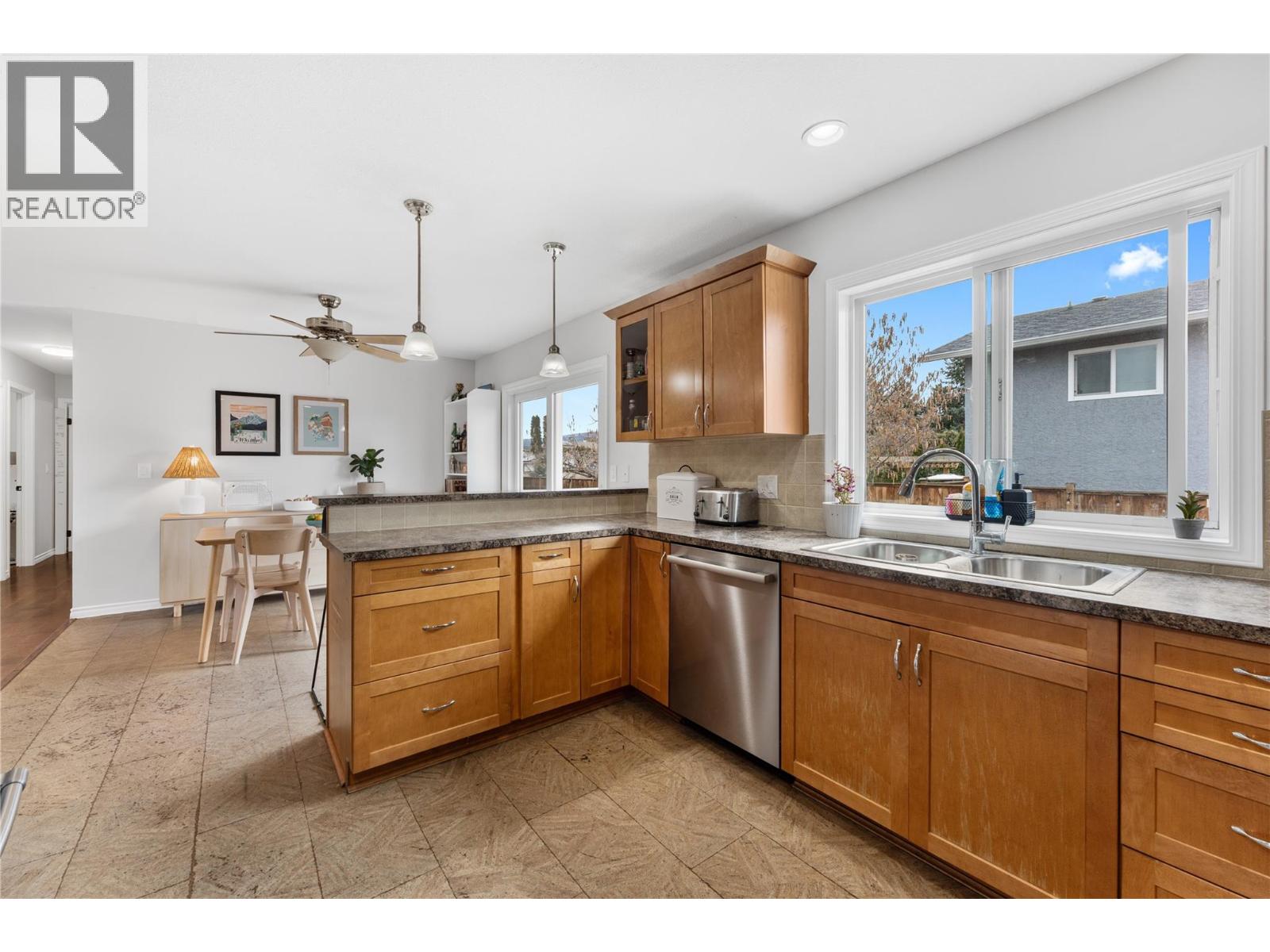 1233 Turri Avenue, Kelowna, British Columbia  V1Y 8N7 - Photo 10 - 10382933